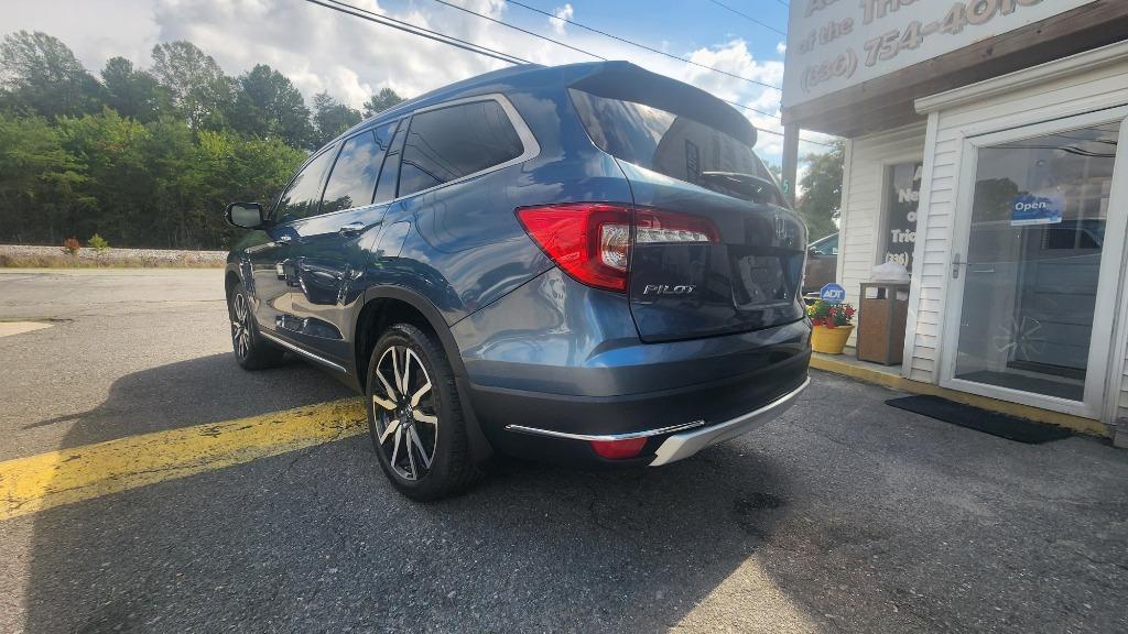 2021 Honda Pilot - $22,990