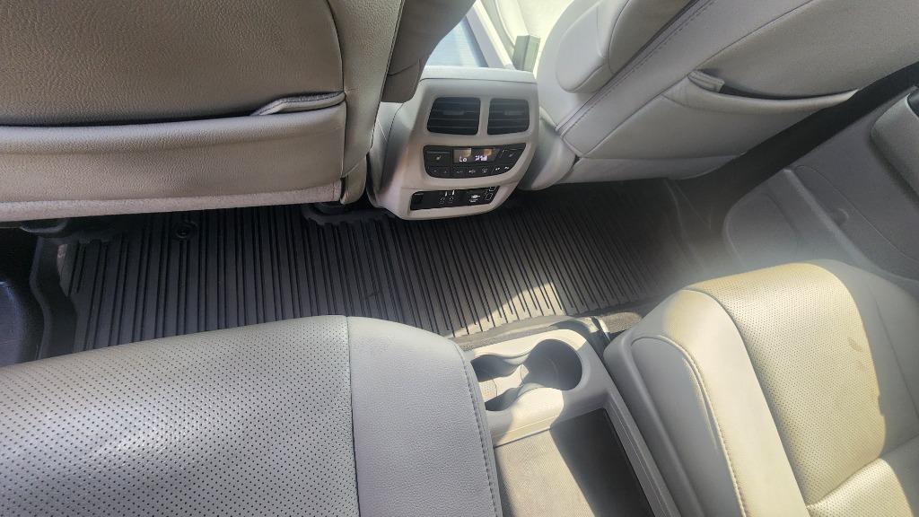 2021 Honda Pilot - $22,990
