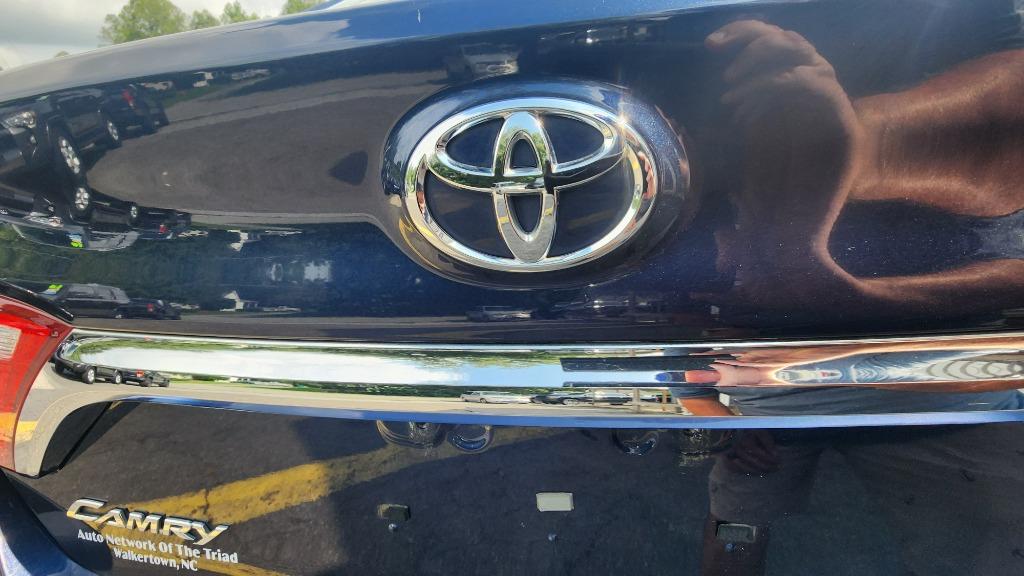 2017 Toyota Camry - $15,990