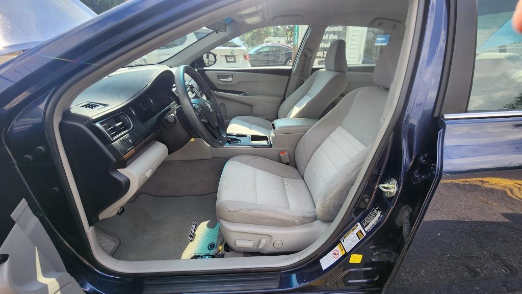 2017 Toyota Camry - $15,990
