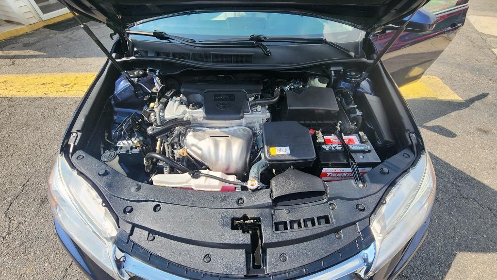 2017 Toyota Camry - $15,990