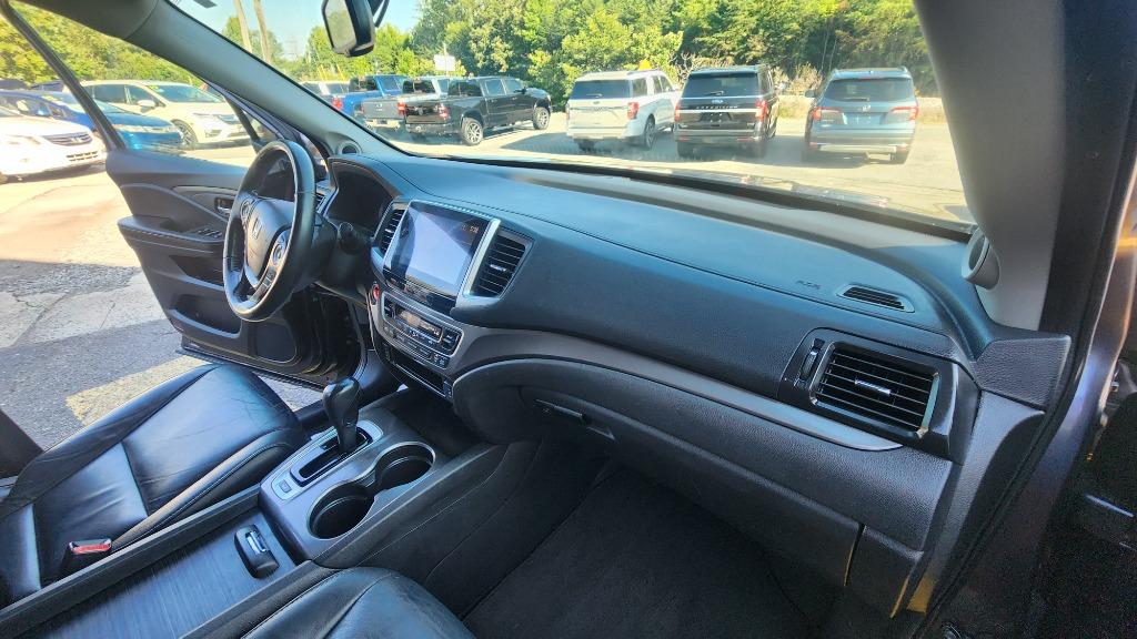 2018 Honda Pilot - $17,990