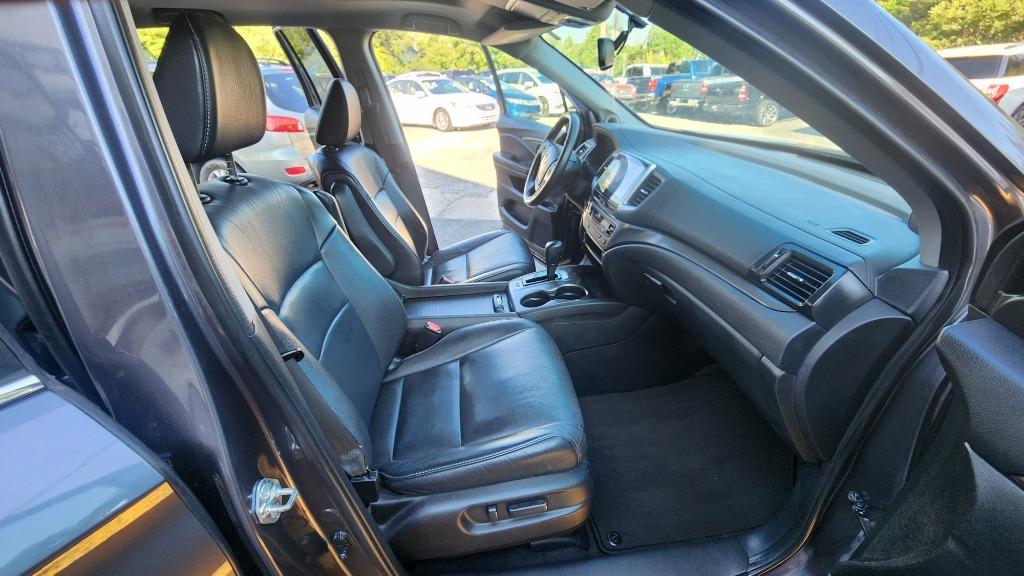2018 Honda Pilot - $17,990