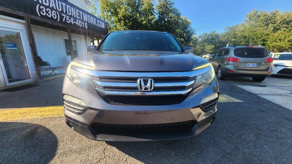 2018 Honda Pilot - $17,990