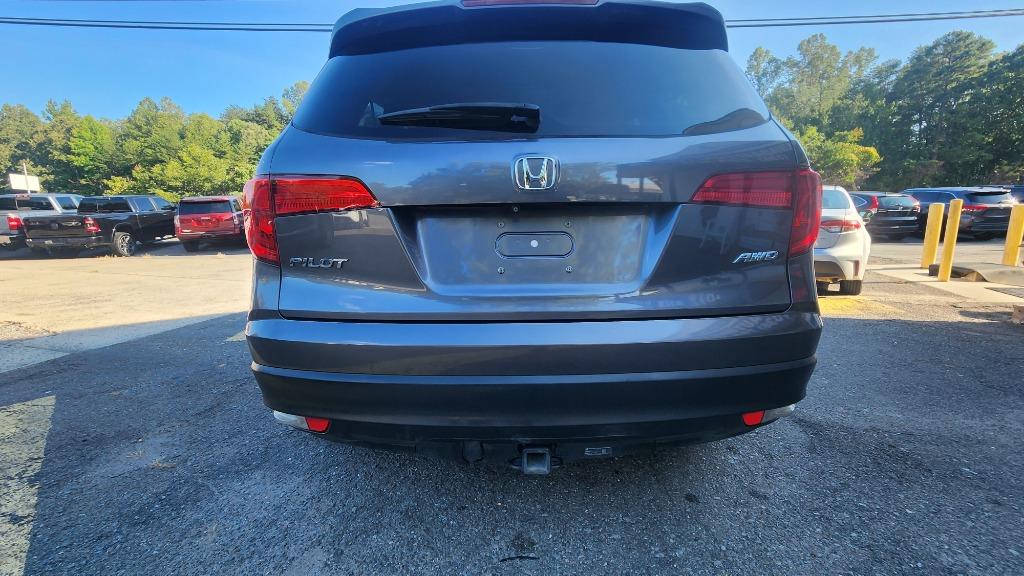 2018 Honda Pilot - $17,990