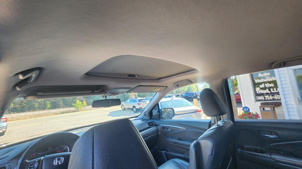 2018 Honda Pilot - $17,990