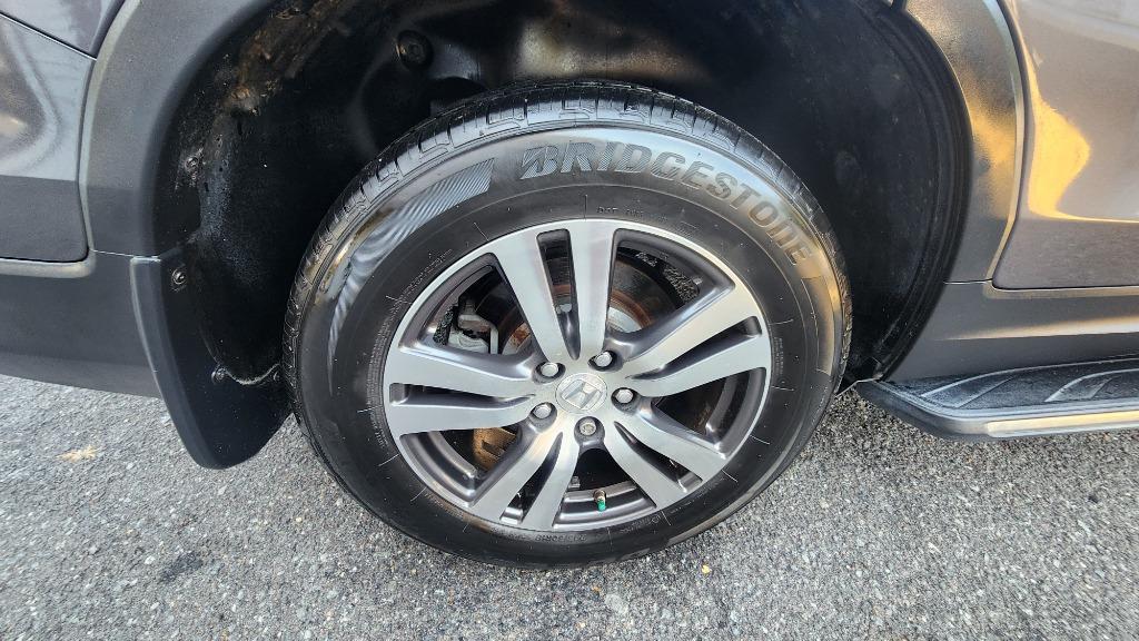 2018 Honda Pilot - $17,990