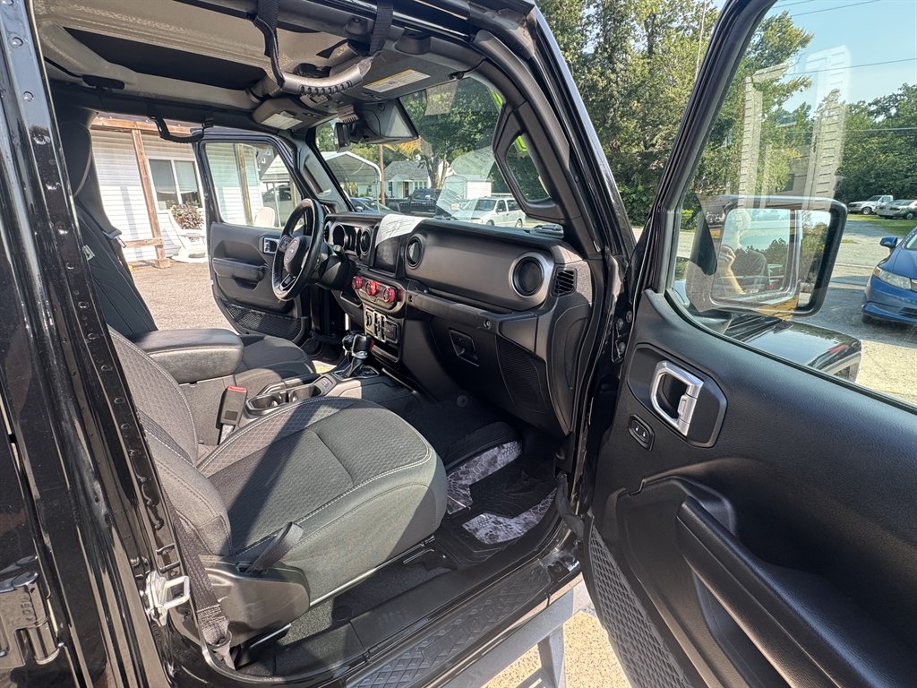 2021 Jeep Gladiator - $28,990