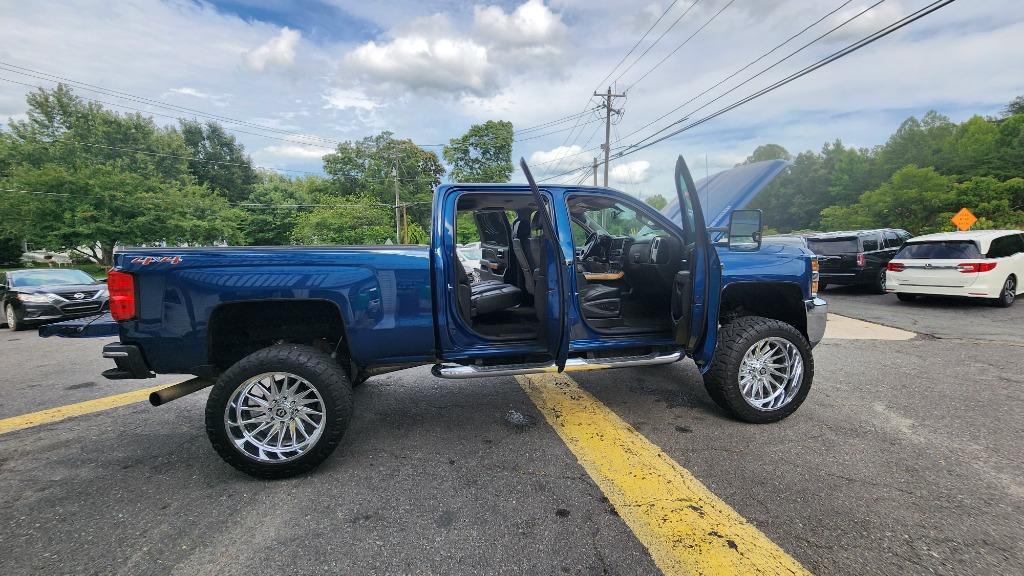 2016 Chevrolet Silverado 2500 - $40,990