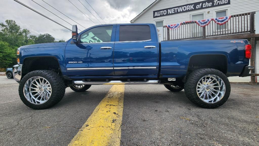 2016 Chevrolet Silverado 2500 - $40,990
