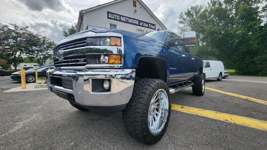 2016 Chevrolet Silverado 2500 - $40,990