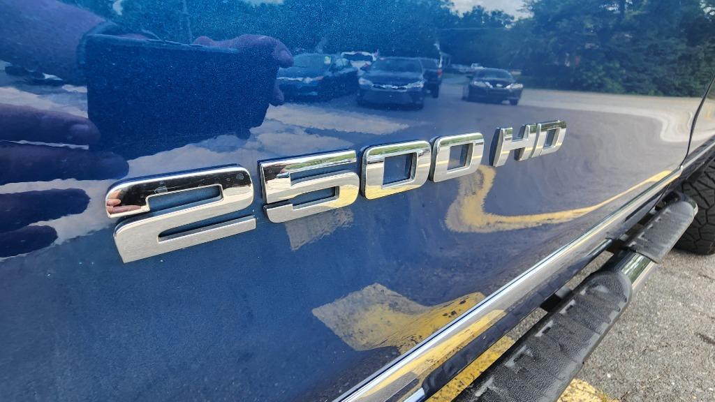 2016 Chevrolet Silverado 2500 - $40,990