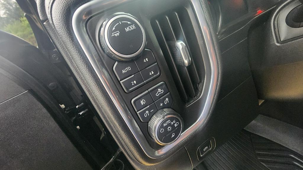 2020 Chevrolet Silverado - $30,990