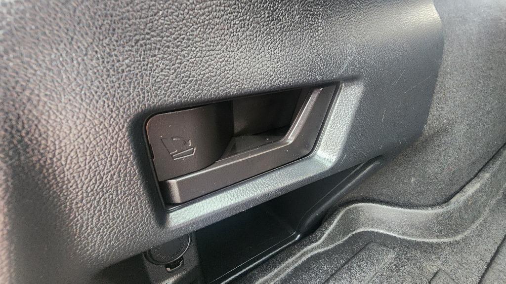 2018 Subaru Outback - $15,990