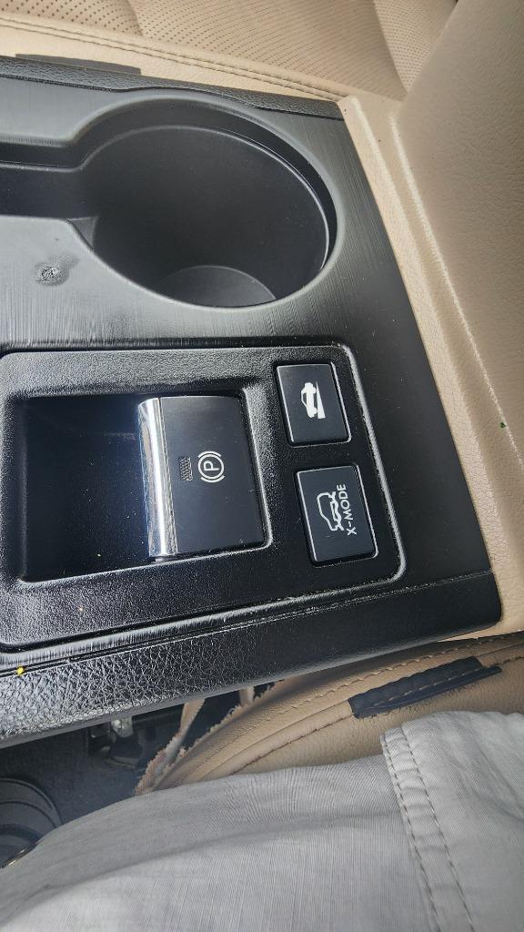 2018 Subaru Outback - $15,990