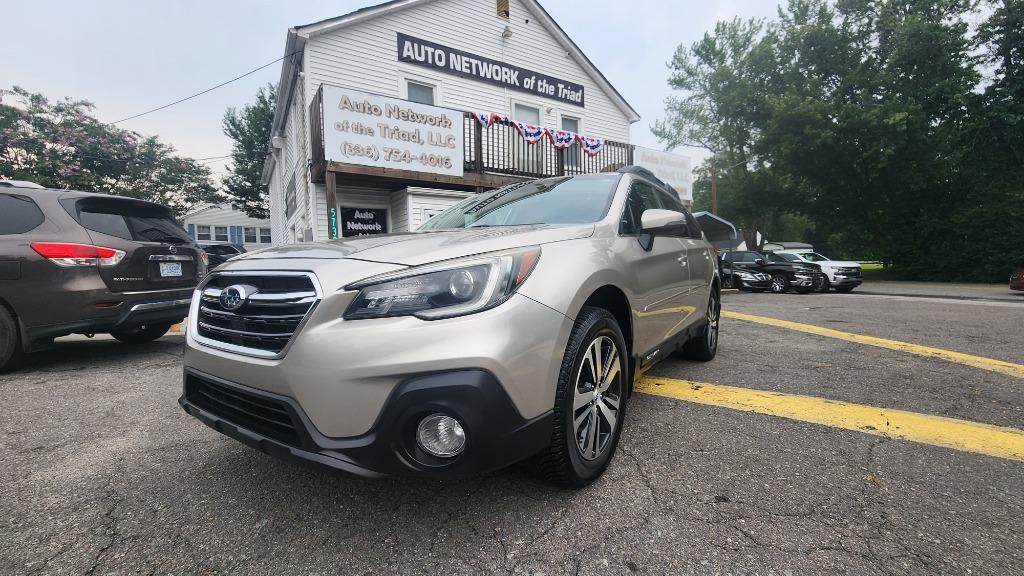 2018 Subaru Outback - $15,990