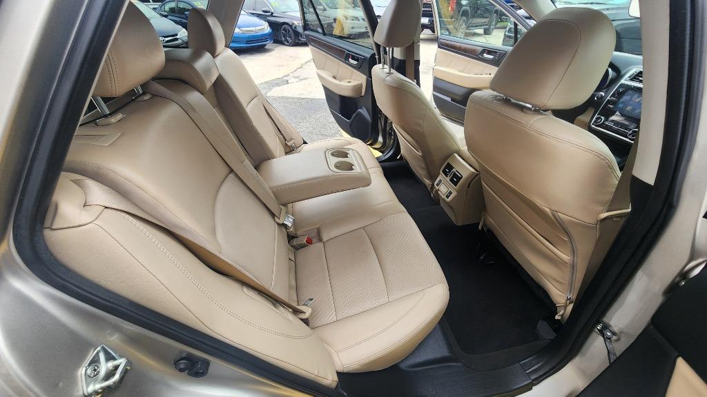 2018 Subaru Outback - $15,990