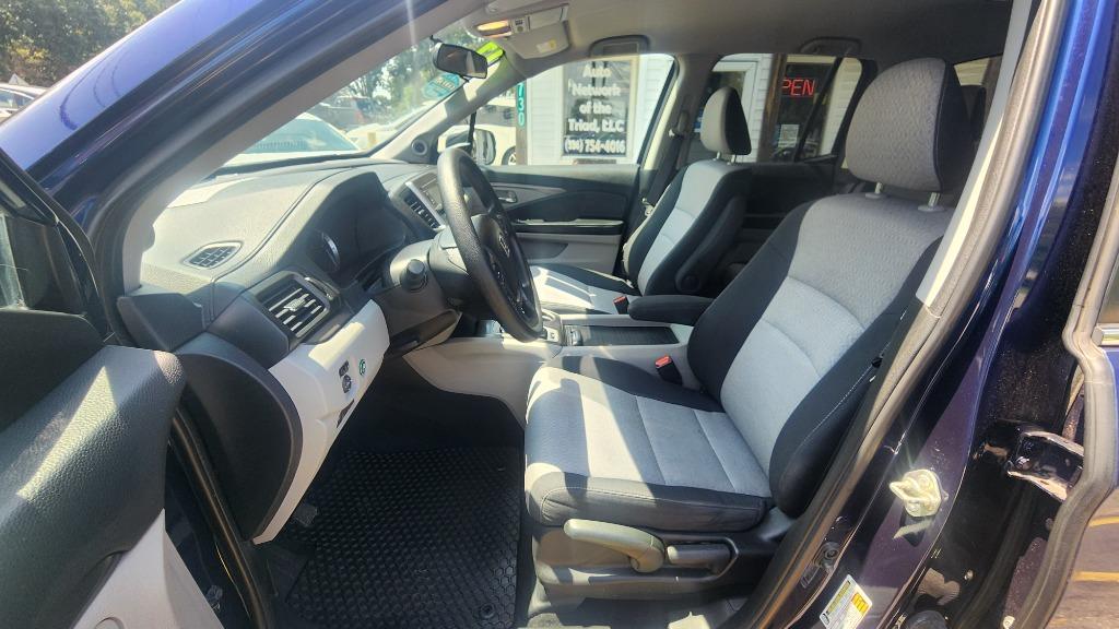 2017 Honda Ridgeline - $21,990