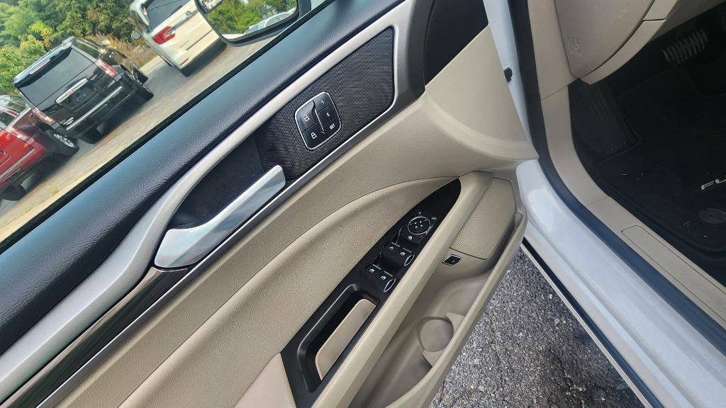2018 Ford Fusion - $10,990