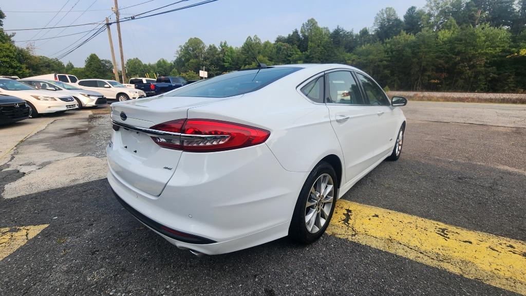 2018 Ford Fusion - $10,990