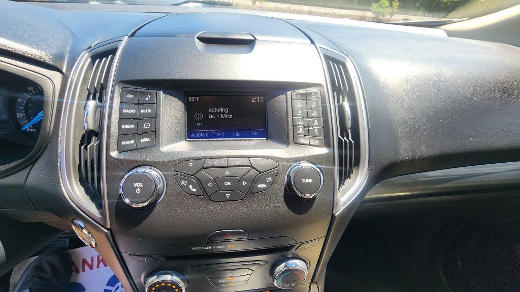 2015 Ford Edge - $9,990