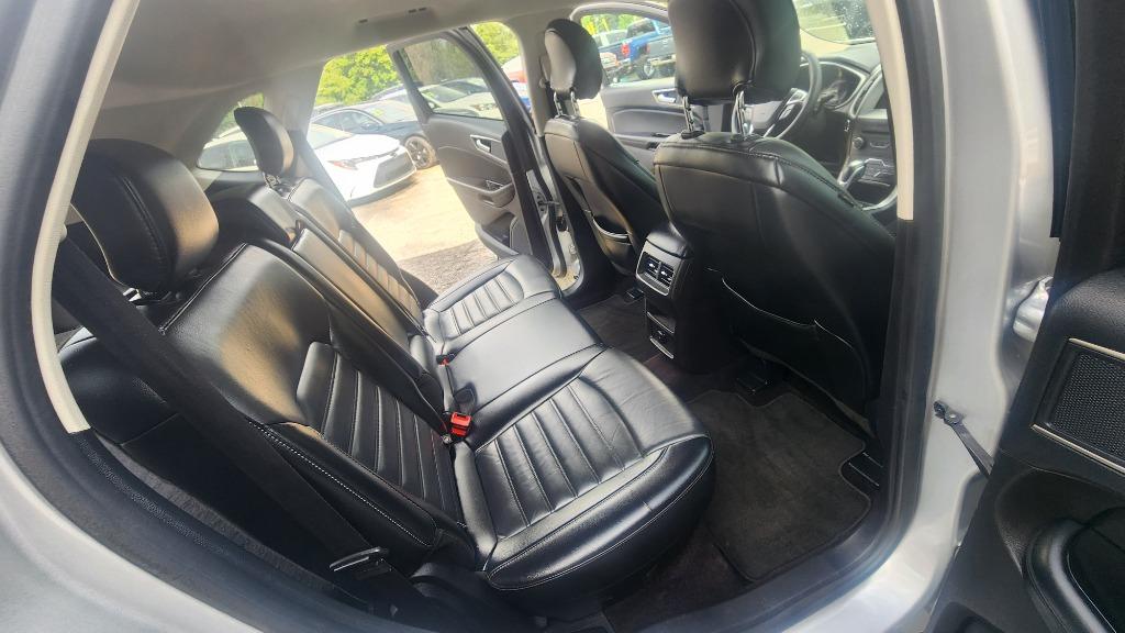 2017 Ford Edge - $8,990