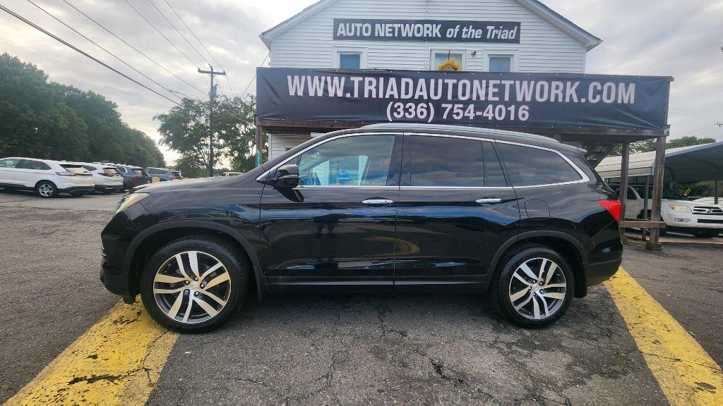 2017 Honda Pilot - $18,490