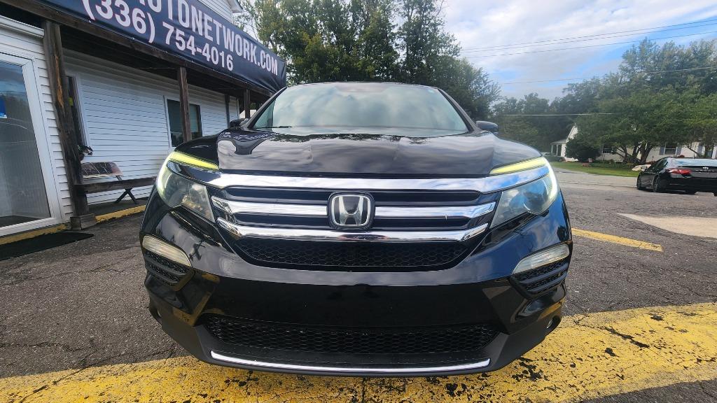 2017 Honda Pilot - $18,490