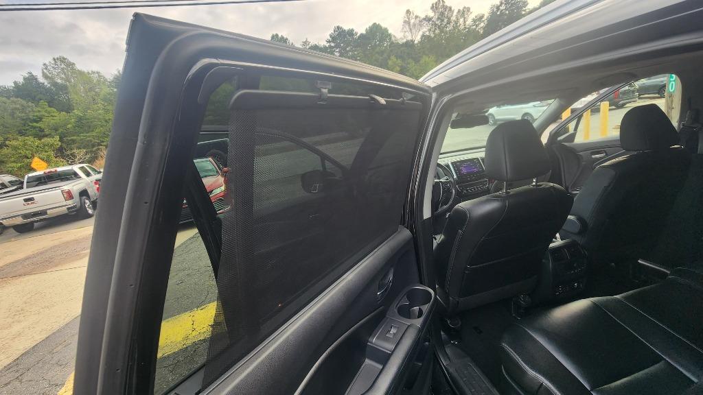2017 Honda Pilot - $18,490