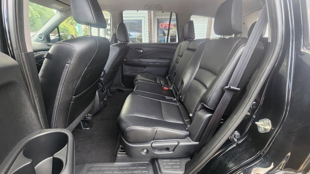2017 Honda Pilot - $18,490