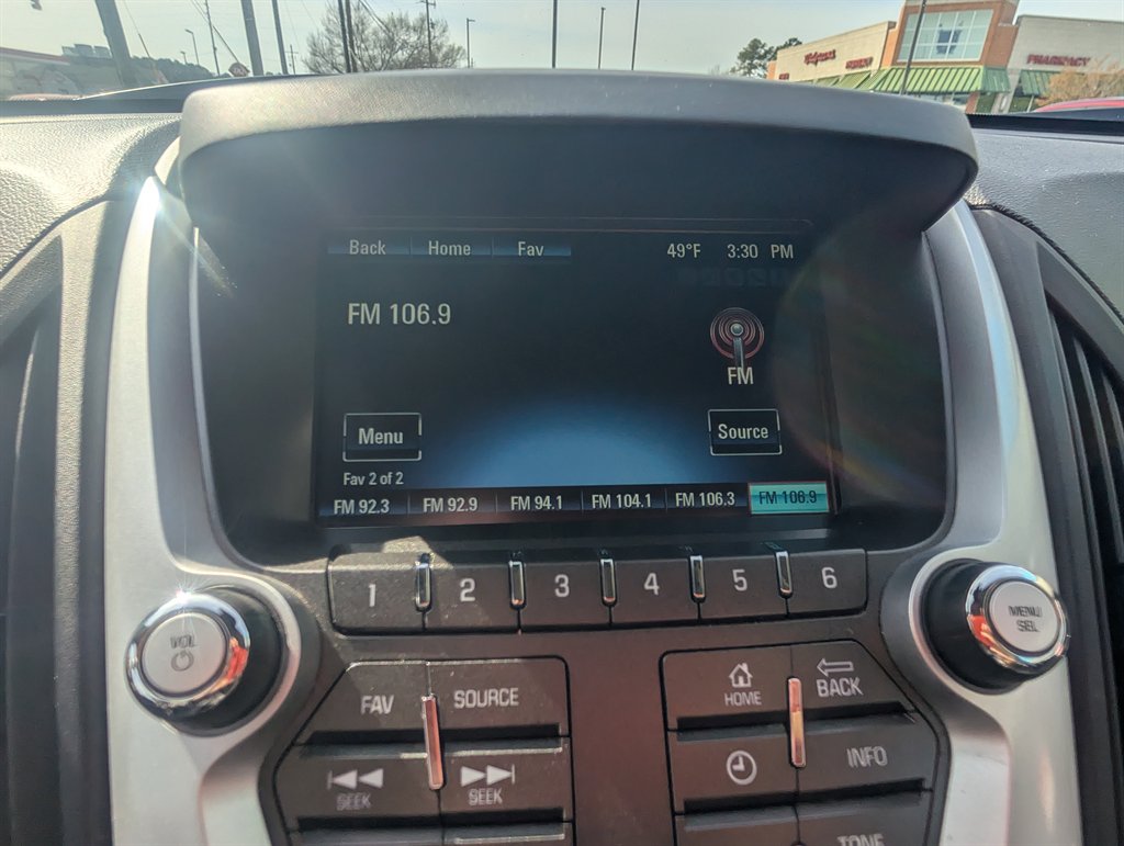 2017 Chevrolet Equinox - $13,990