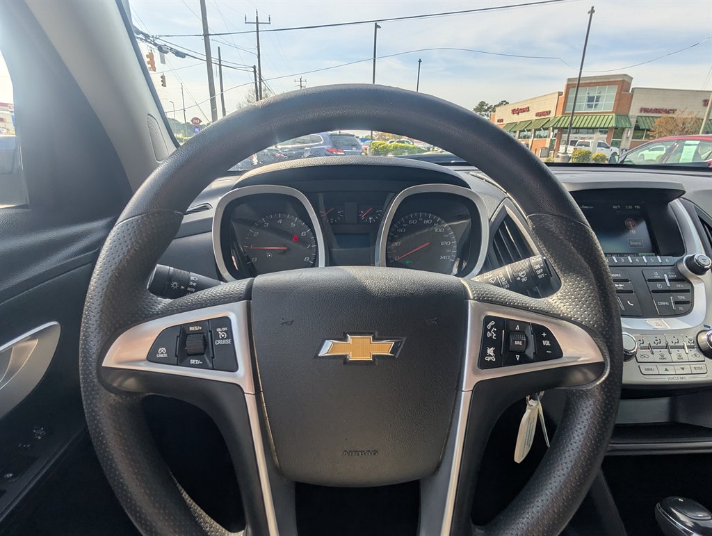 2017 Chevrolet Equinox - $13,990