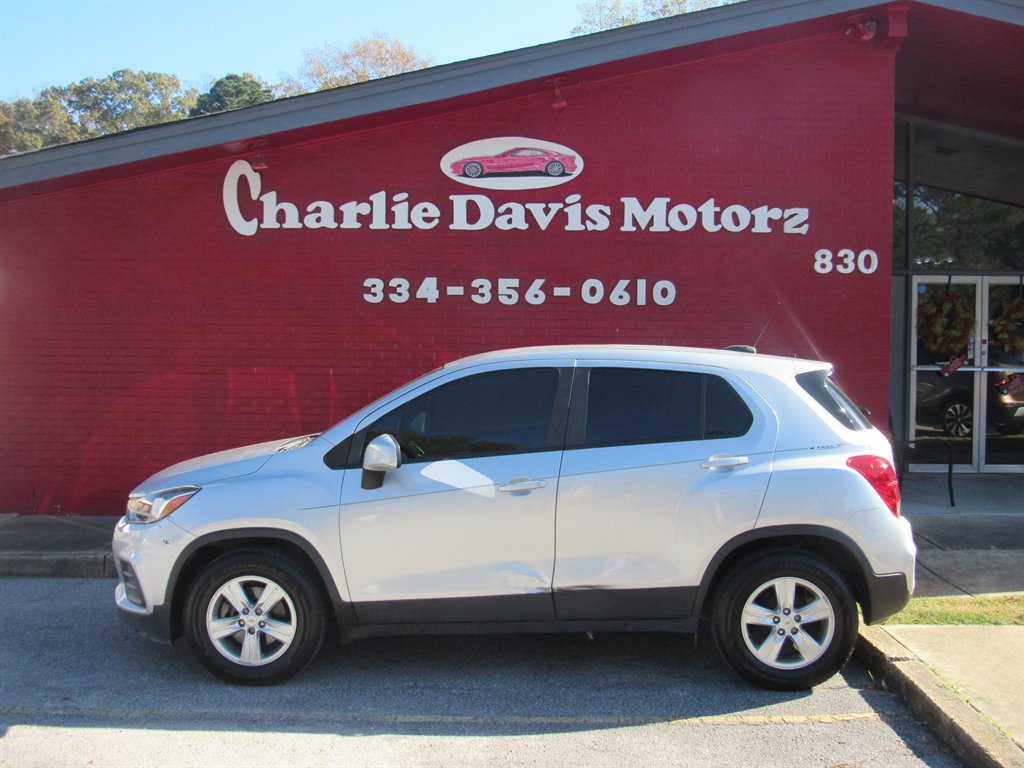 2020 Chevrolet Trax LS photo
