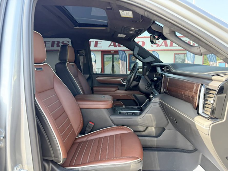 2025 GMC Sierra 2500HD - $98,999