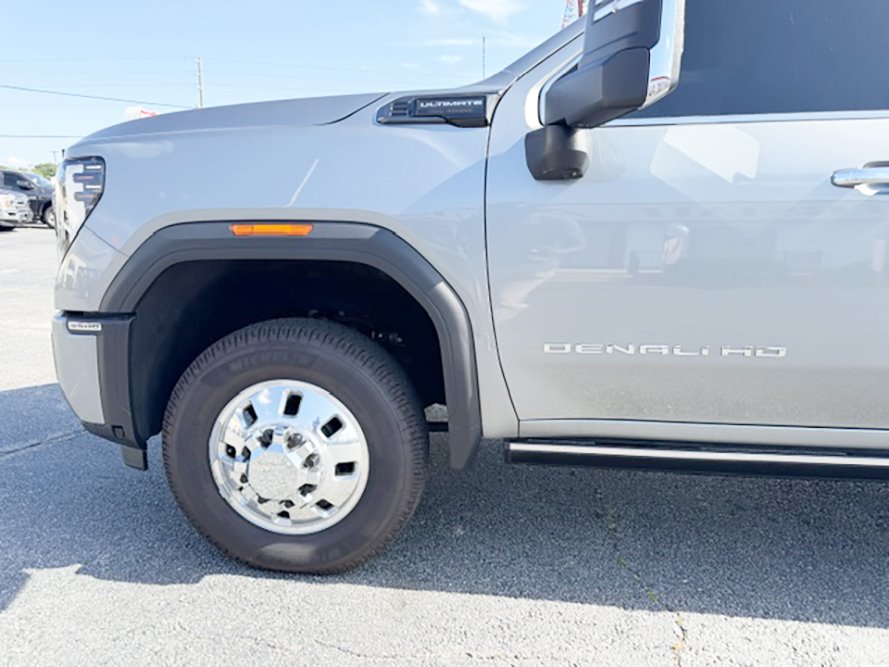 2025 GMC Sierra 2500HD - $98,999