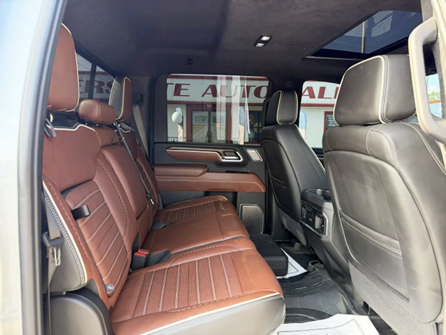 2025 GMC Sierra 2500HD - $98,999