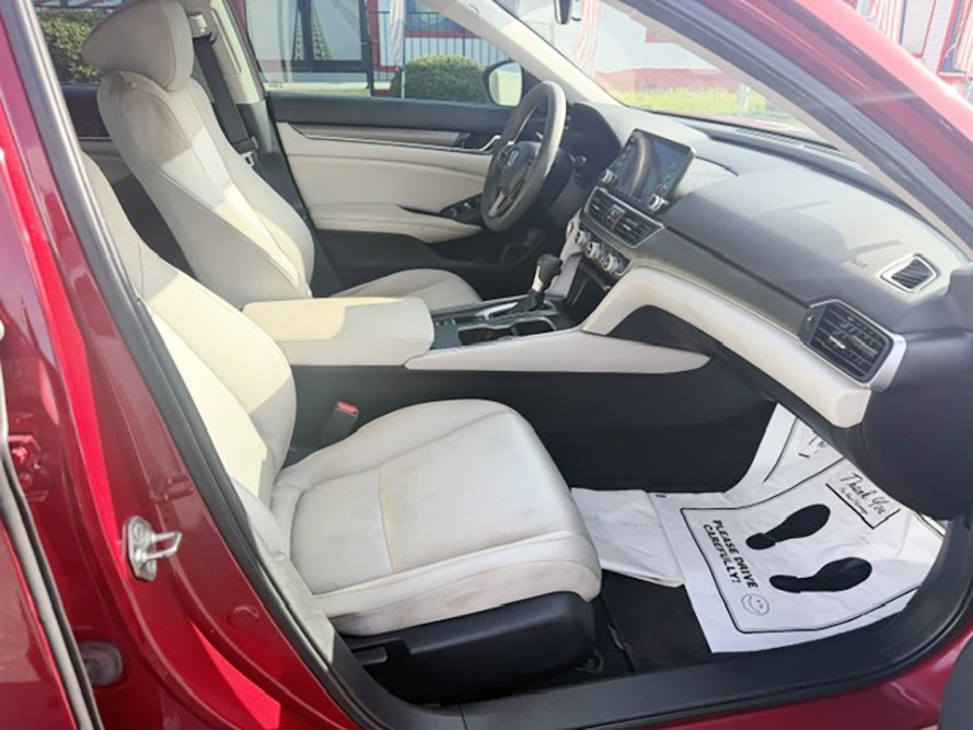 2019 Honda Accord - $18,900