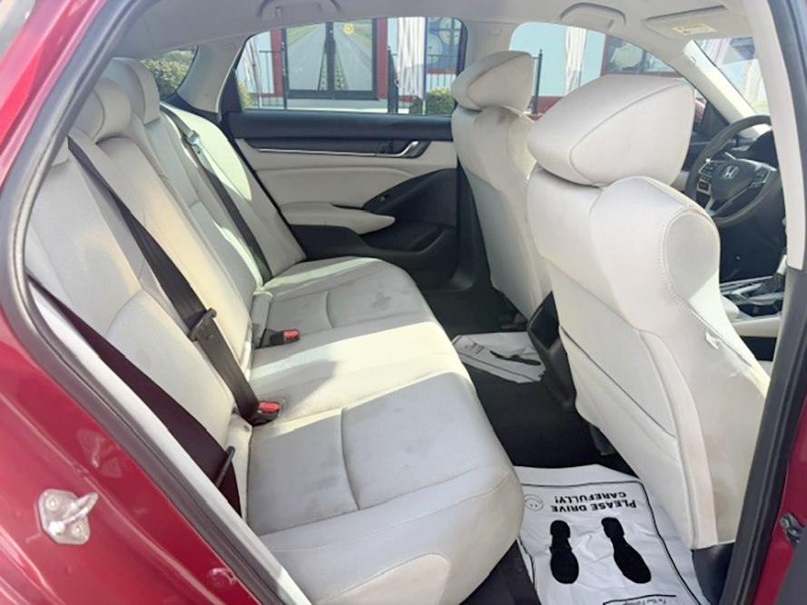 2019 Honda Accord - $18,900
