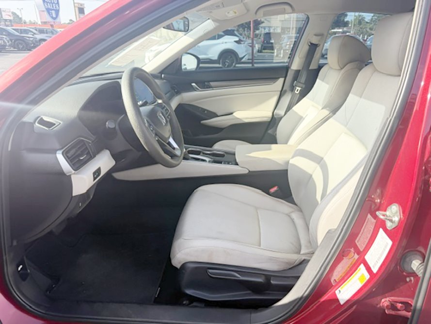 2019 Honda Accord - $18,900