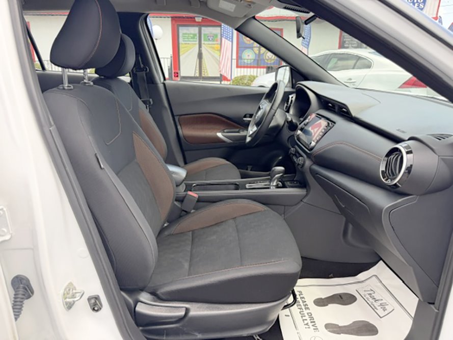 2023 Nissan Kicks