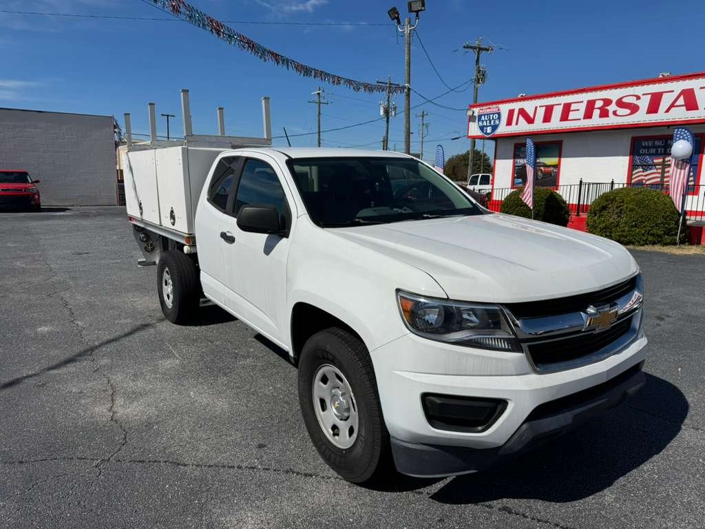 2017 Chevrolet Colorado - $16,900