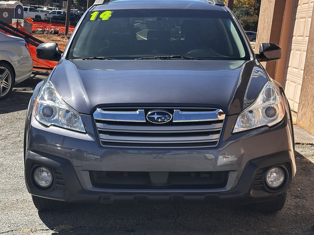 2014 SUBARU Outback SUV / Crossover - $9,800