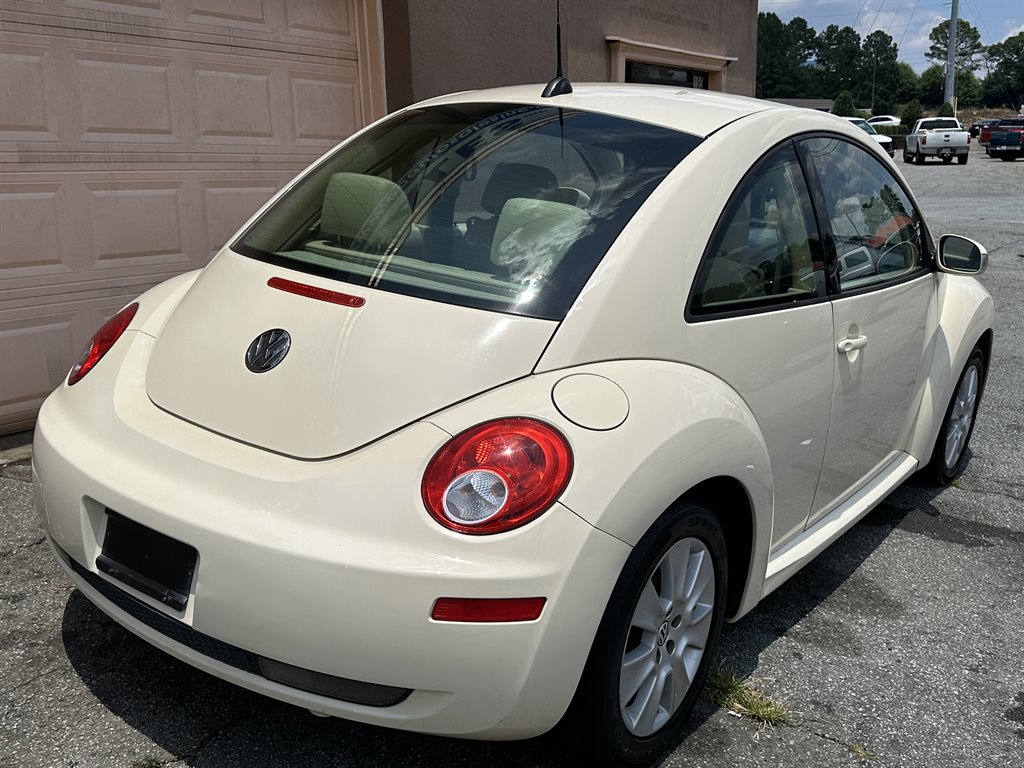 2008 Volkswagen New Beetle S photo