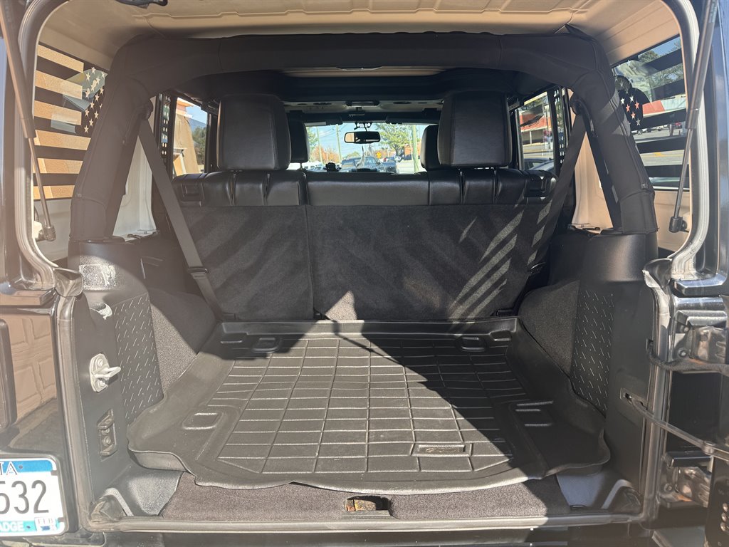2016 Jeep Wrangler Unlimited Sahara photo