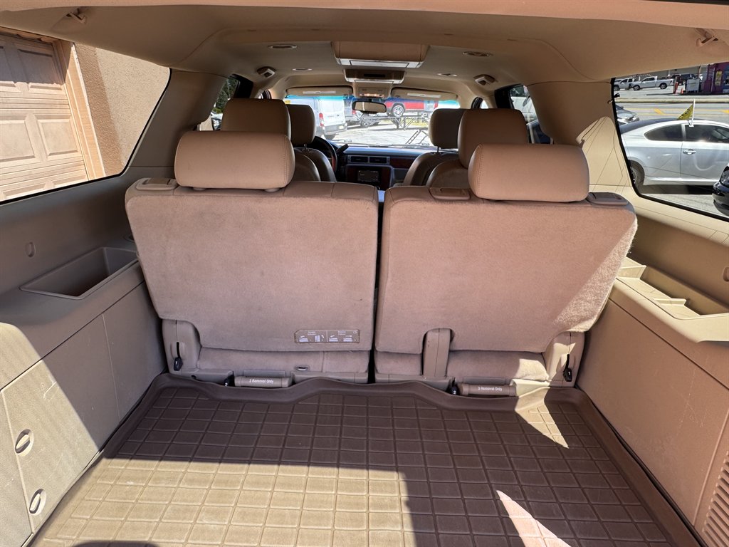 2012 Chevrolet Suburban LT 1500 photo