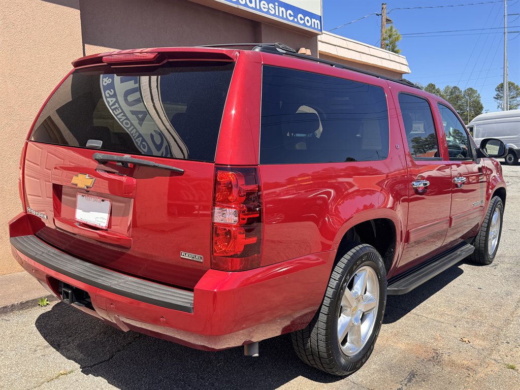 2012 Chevrolet Suburban LT 1500 photo