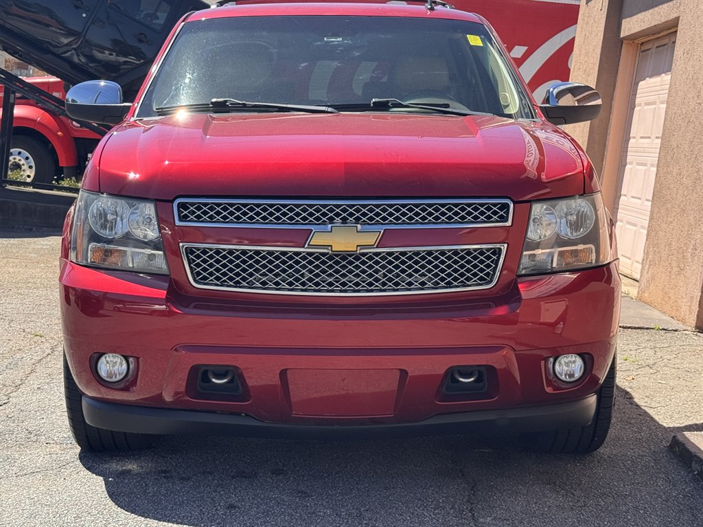 2012 Chevrolet Suburban LT 1500 photo