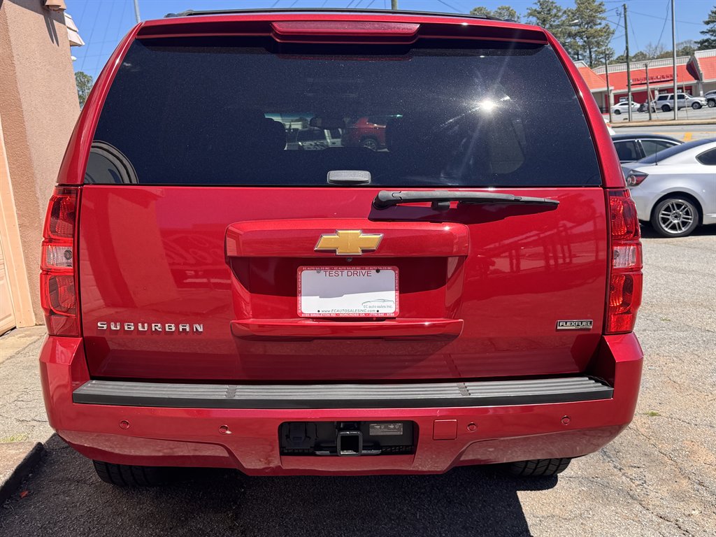 2012 Chevrolet Suburban LT 1500 photo