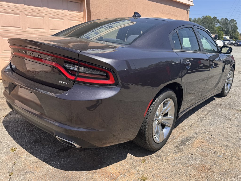 2016 Dodge Charger SXT photo