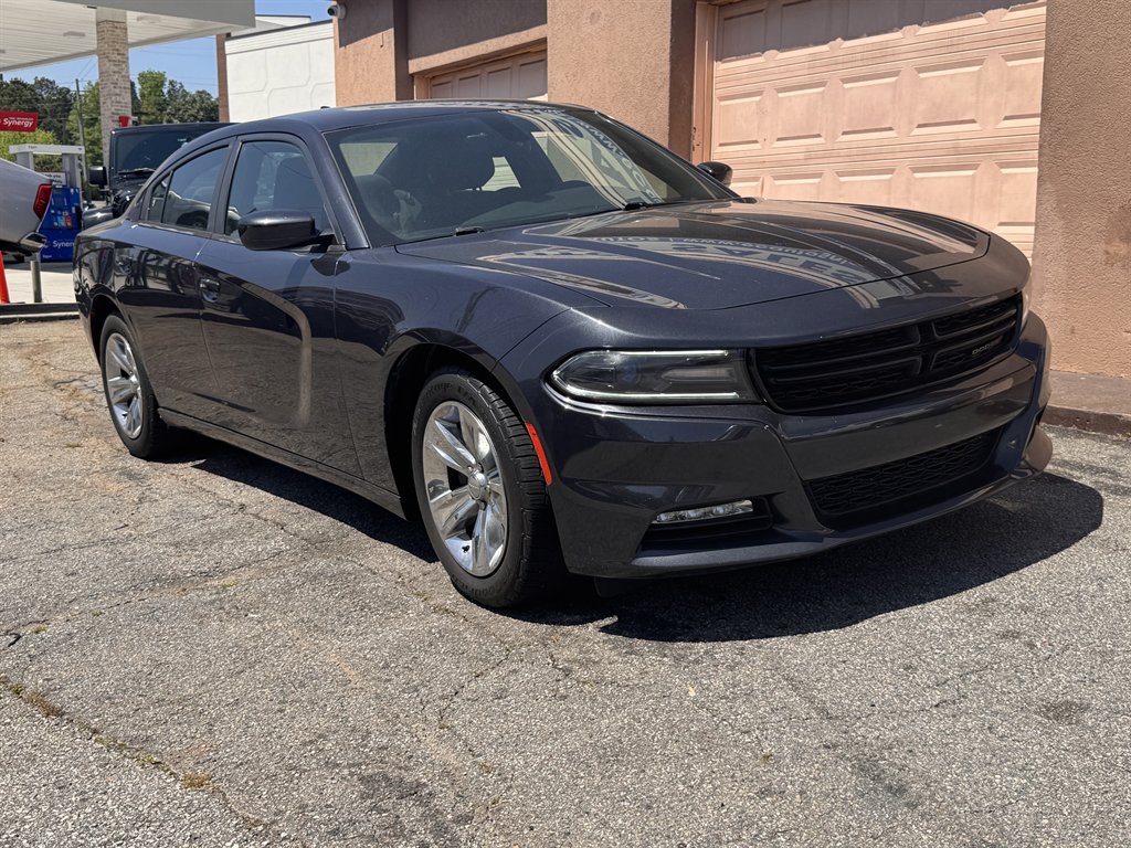 2016 Dodge Charger SXT photo